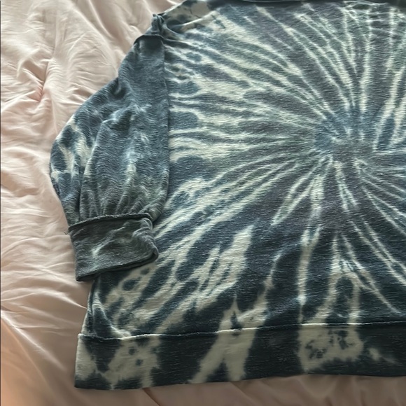 Blue and White Tie-Dye Sweatshirt - Picture 6 of 6